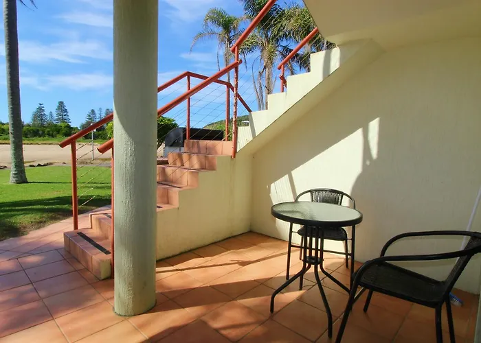 Beachfront 2, 25 Willow Street